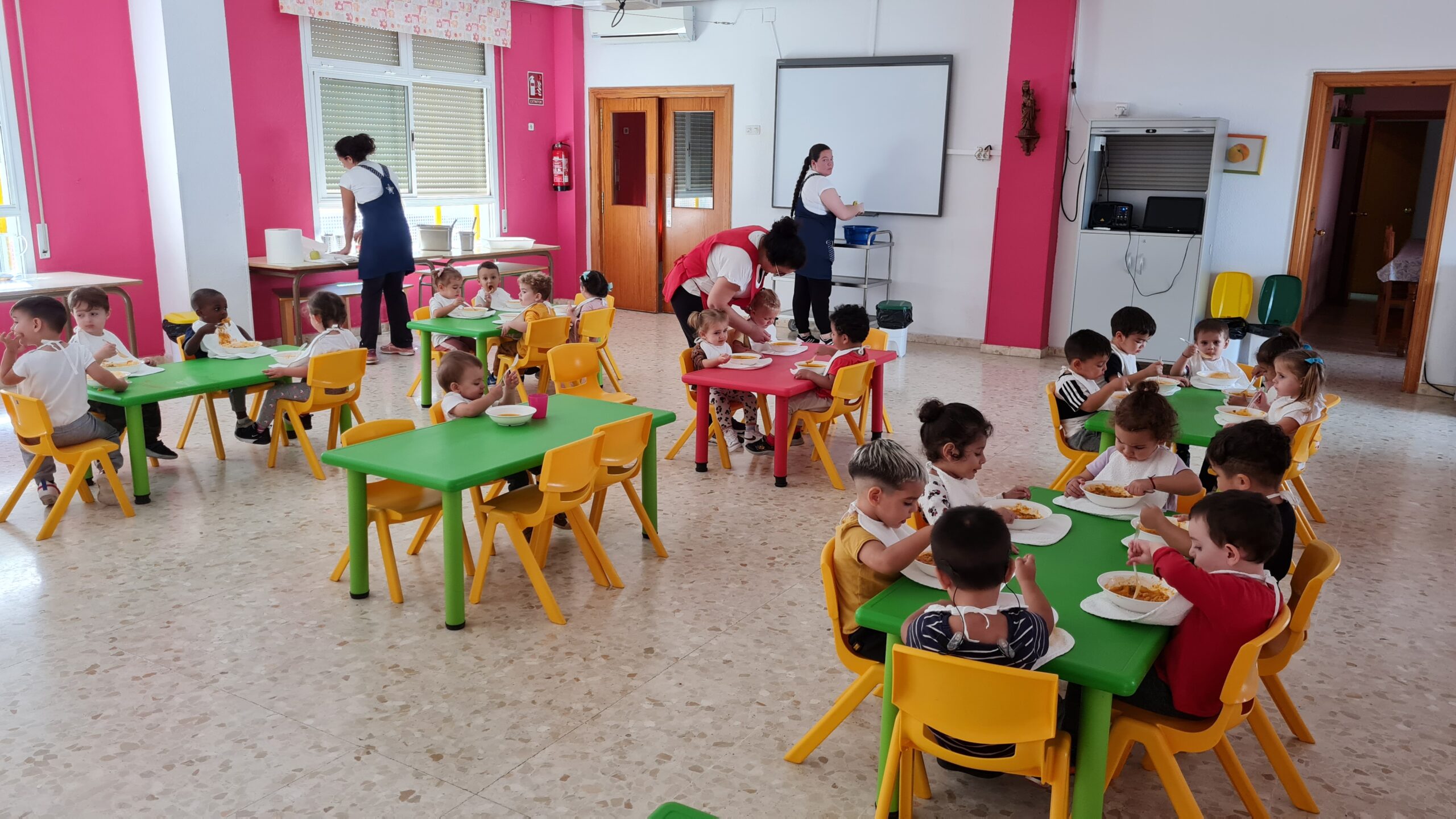 Comedor centro infantil La Providencia - Sevilla