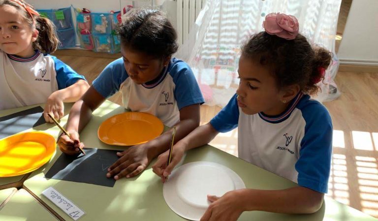 Escuela de artistas extraescolares Colegio Jesús María Fuensanta - Valencia