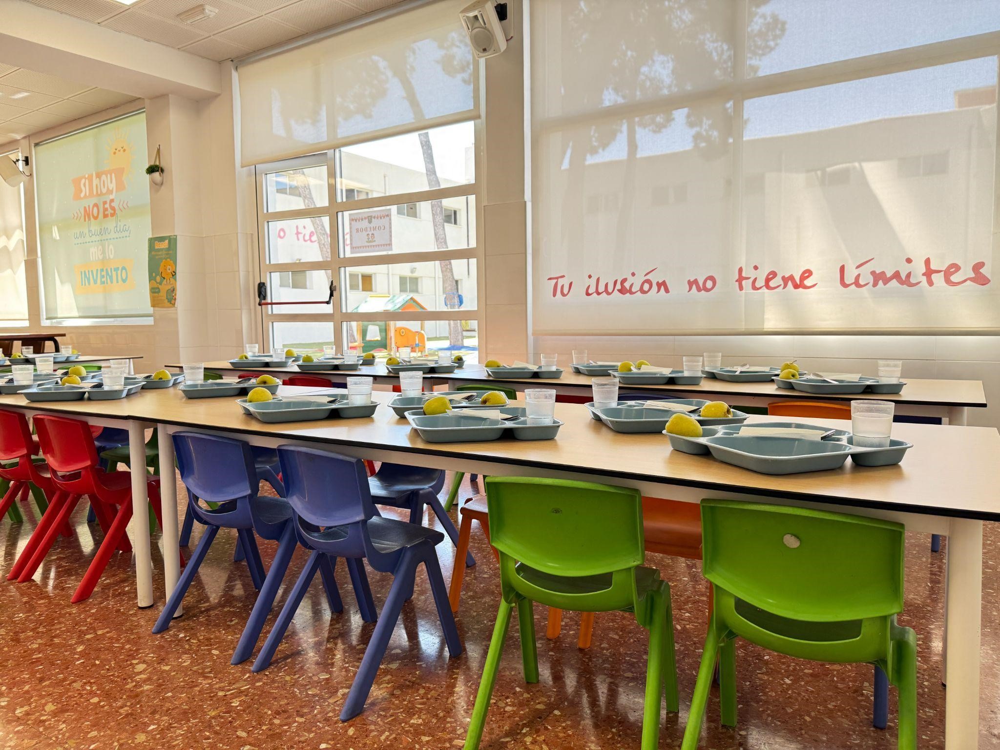 Amplio comedor con cocina propia en nuestro colegio JM Fuensanta Valencia